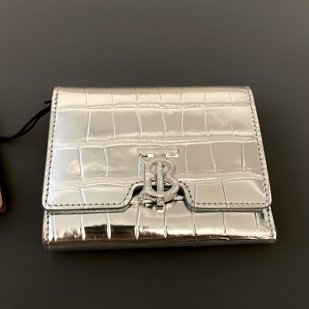 Burberry silver croc print wallet New With Tags